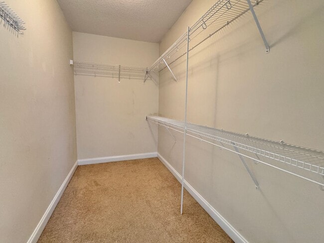 Building Photo - COMING LATE FEBRUARY 2026! (Pet Friendly)