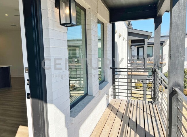 Building Photo - MOVE-IN SPECIAL: $500.00 off your 2nd full month's rent if lease signed by 3/1/26!