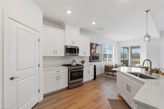 Building Photo - 16889 Fairgrove Way