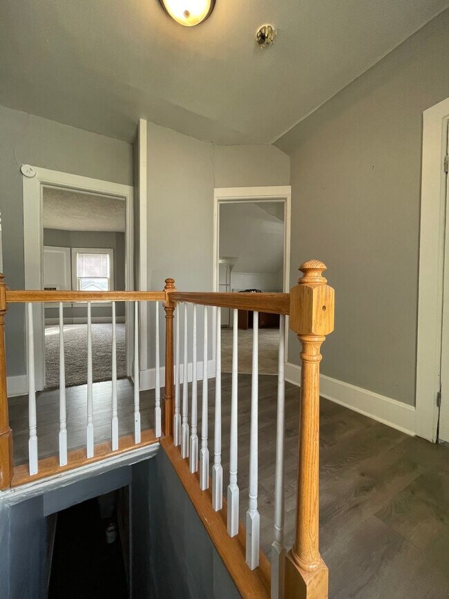 Building Photo - 502 Neosho St