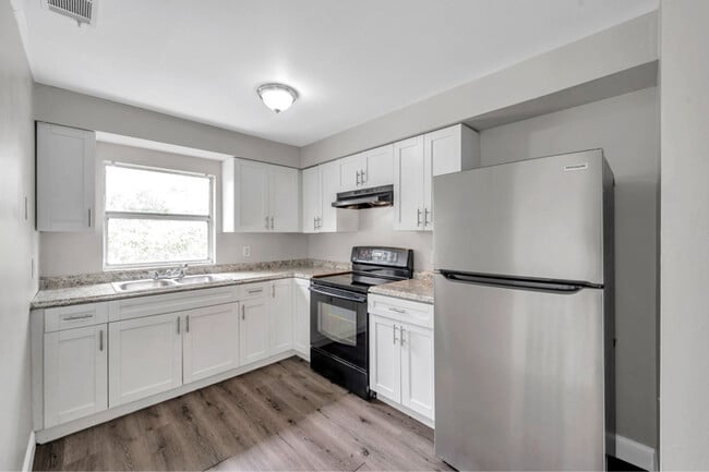 Building Photo - 7009 S Mascotte St