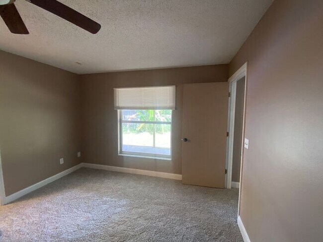 Building Photo - 3/2 East Orlando home -$500 OFF THE FIRST MONTH'S RENT