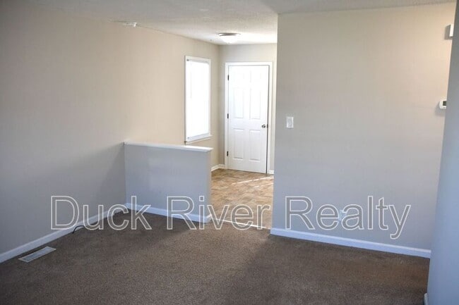 Building Photo - 213 Hunter Dr