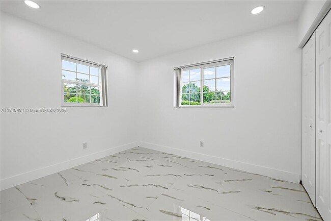 Building Photo - 1465 NW 192nd Terrace