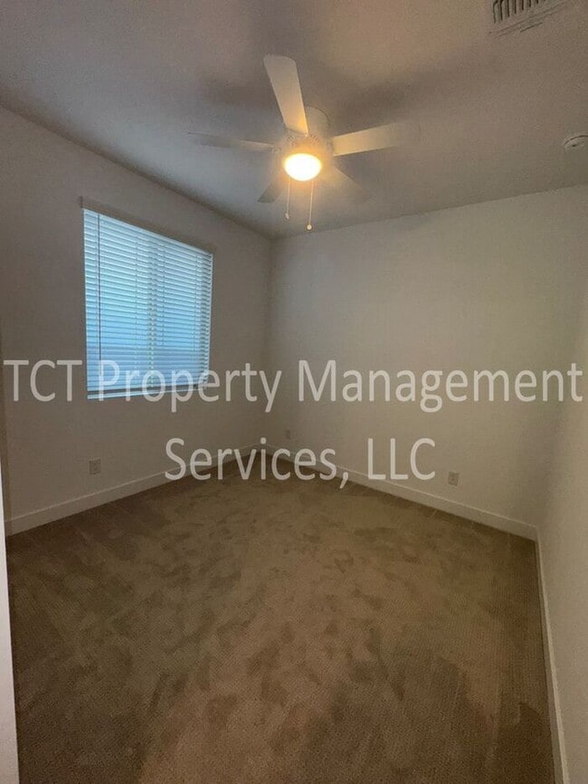 Building Photo - Beautiful New Build in North Creek Community