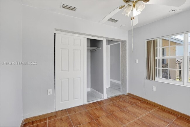 Building Photo - 2521 NW 72nd Ave