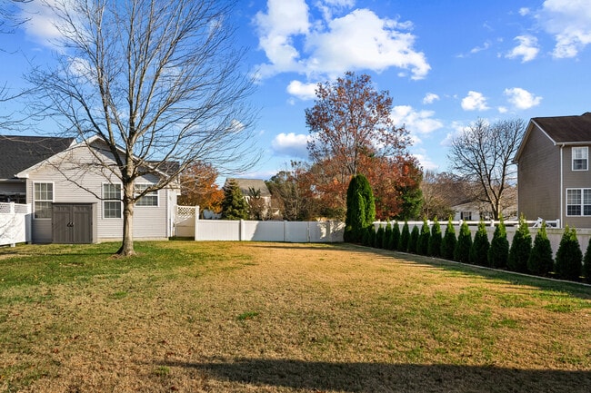 Building Photo - 49 Humphreys Dr