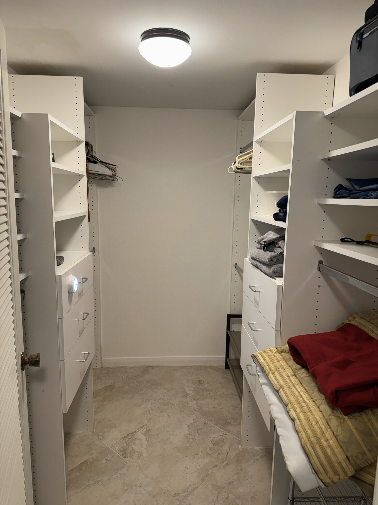 Walk In Main Bedroom Closet - 14 Turtle Creek Dr
