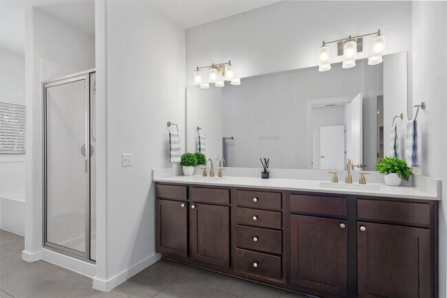 Building Photo - 8940 Parker Ranch Cir