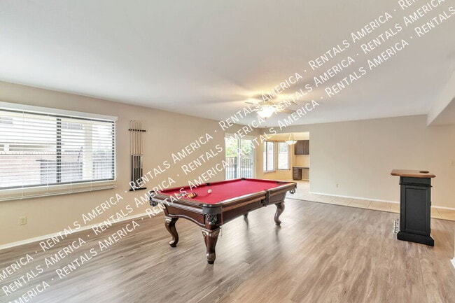 Building Photo - 10327 N Mineral Spring Ln