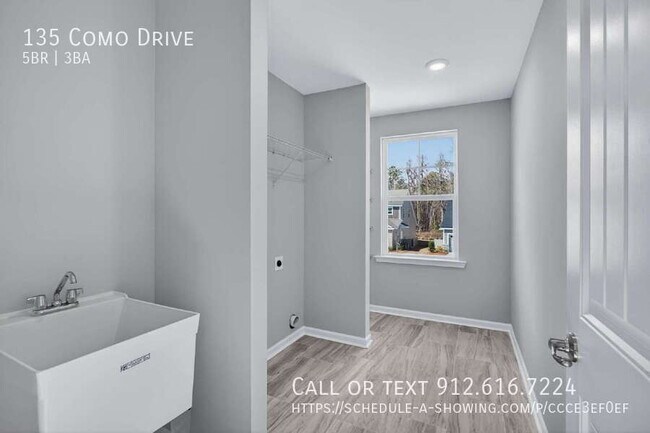 Building Photo - 135 Como Dr