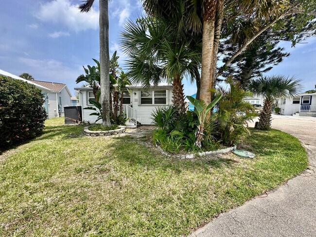Building Photo - 952 Nettles Blvd