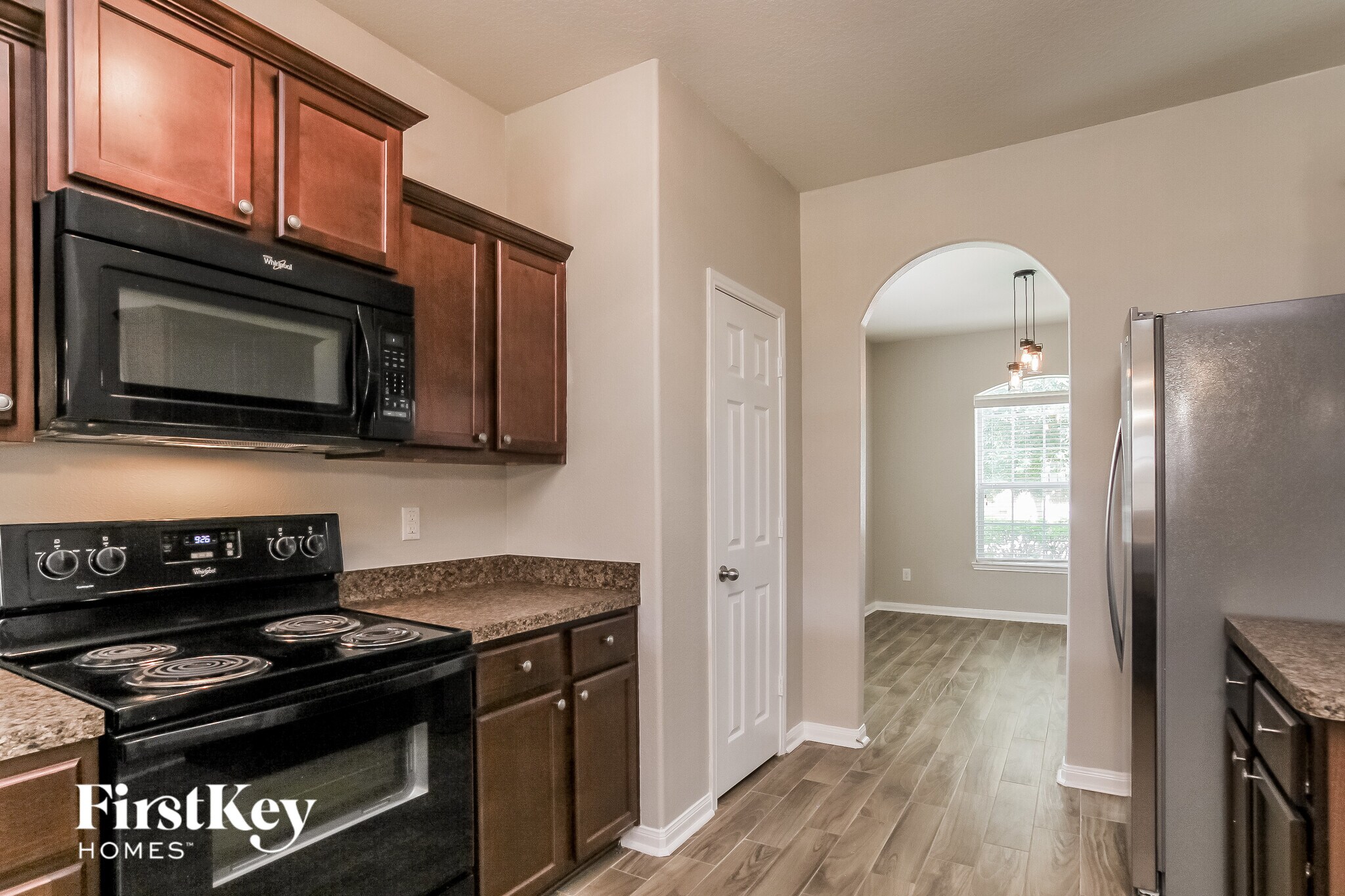 Building Photo - 5623 That Way