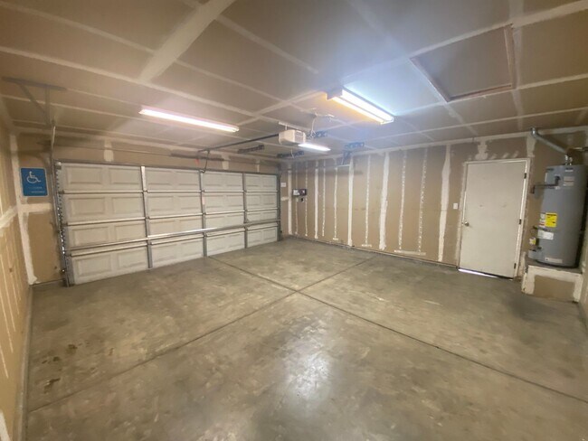 Building Photo - Pet Friendly home coming soon!