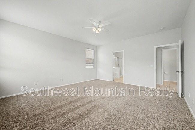 Building Photo - 45556 W Tucker Rd