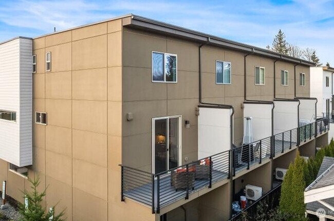 Building Photo - 5020 148th St SW