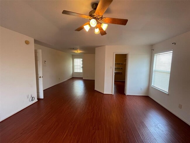 Building Photo - 3217 Maryfield Ln