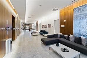 Building Photo - 68 SE 6th St