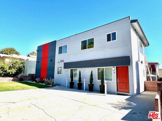 Building Photo - 1136 Spazier Ave