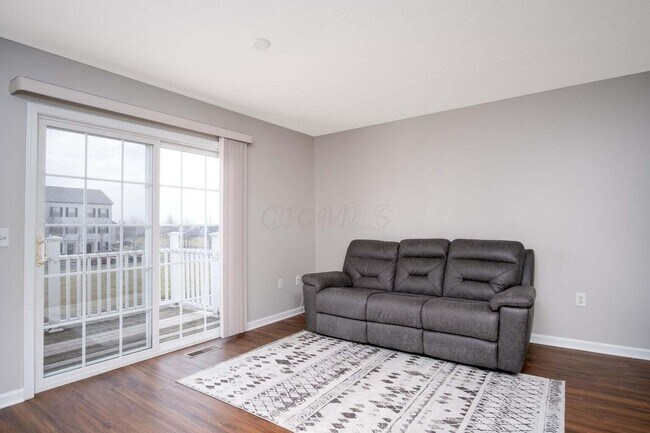 Building Photo - 5286 Royal Arch Casca Dr