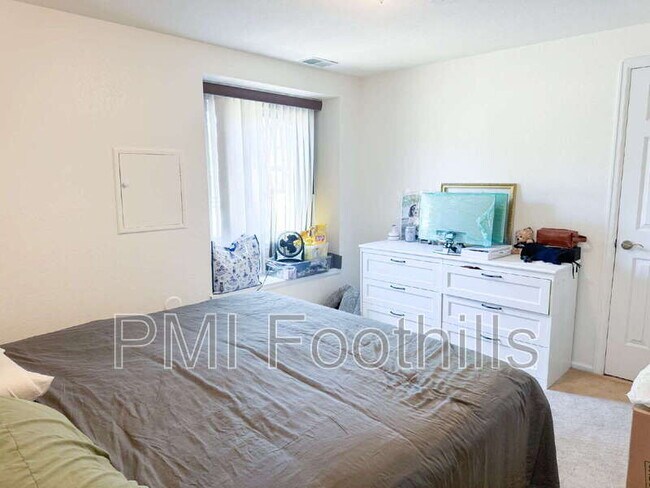 Building Photo - 9318 W Coal Mine Ave