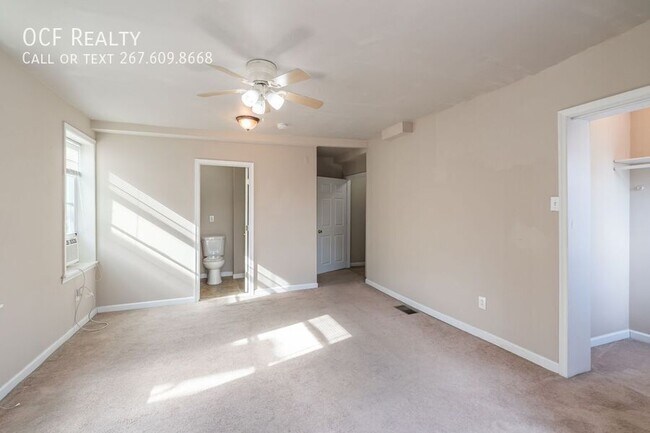 Building Photo - 2100 St Albans St