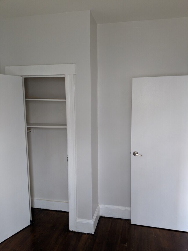 Building Photo - 219 Pacific Ave