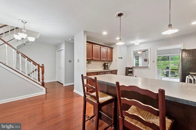 Building Photo - 1415 Aspen Ct
