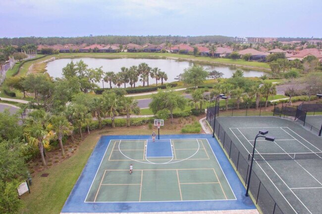 Building Photo - 9837 Venezia Cir