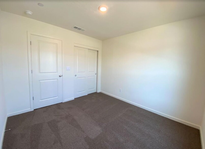Building Photo - 1334 Eagle Rdg Ct