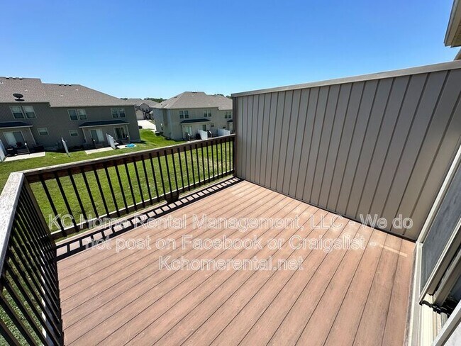Building Photo - 10541 Kane Dr