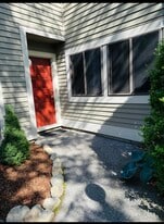 Building Photo - 121 Stone Mdw