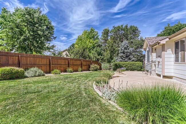Building Photo - 1425 Tonkin Pl