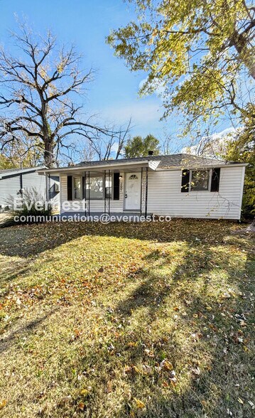 Primary Photo - 260 Sadonia Ave