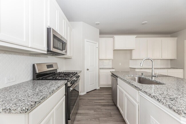 Building Photo - 15211 Stuart Bat Cave Ln