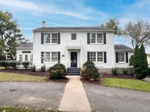 Building Photo - 109 Mayfair Rd