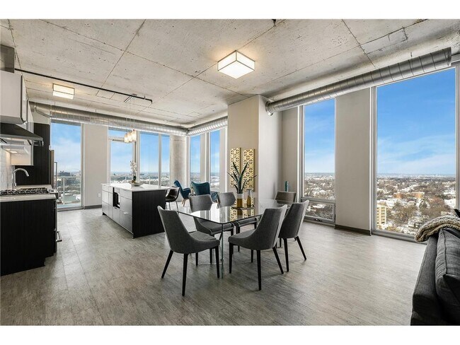 Building Photo - 315 1st Ave NE