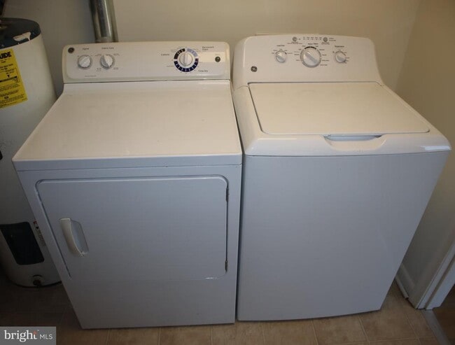 Building Photo - 1007 Kent Ave