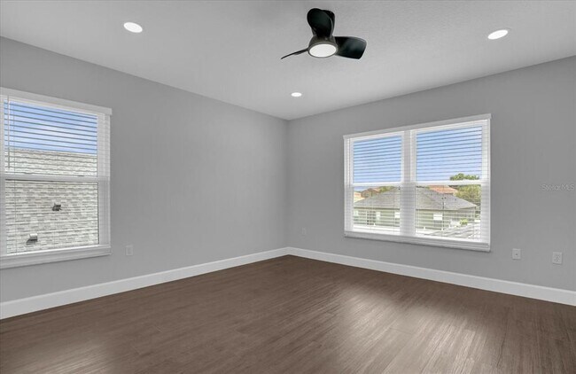 Building Photo - 2806 Moultrie Creek Dr