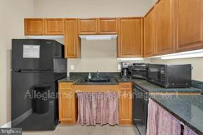 Building Photo - 4551 Strutfield Ln