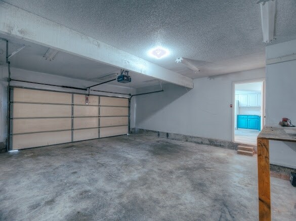Building Photo - 6712 E 79th St
