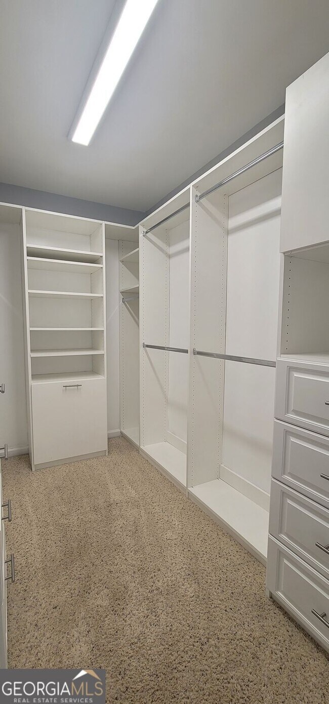 Building Photo - 165 Ascalon Ct