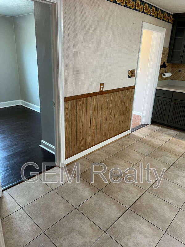 Building Photo - 1244 Mountain View Rd