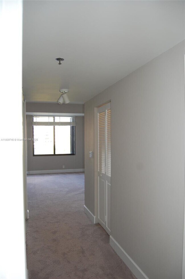 Building Photo - 201 Crandon Blvd