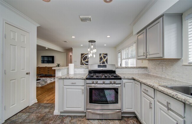 Building Photo - 5329 Pagewood Ln