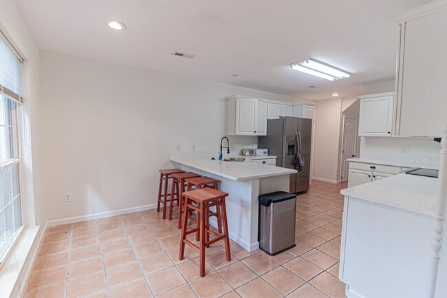 Building Photo - 1813 Windmere Way