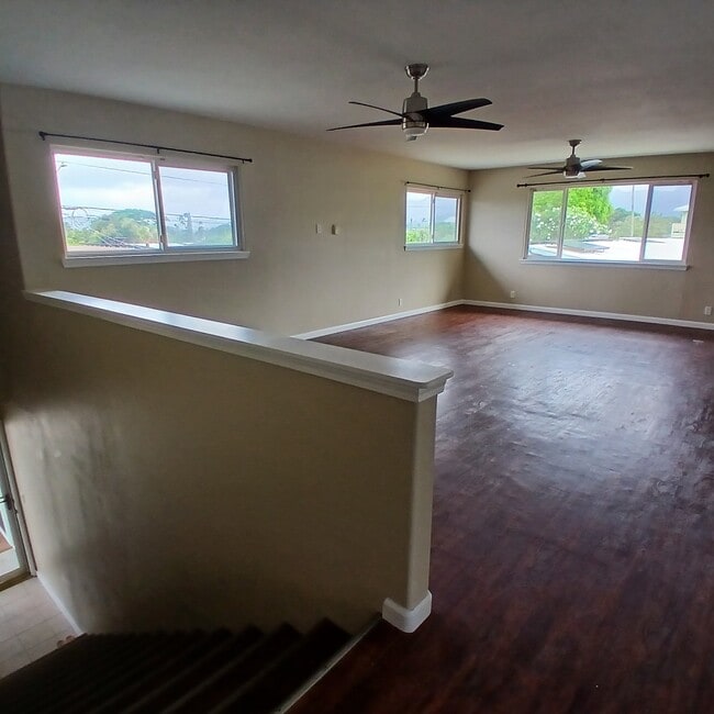 Building Photo - 535 Iliaina St
