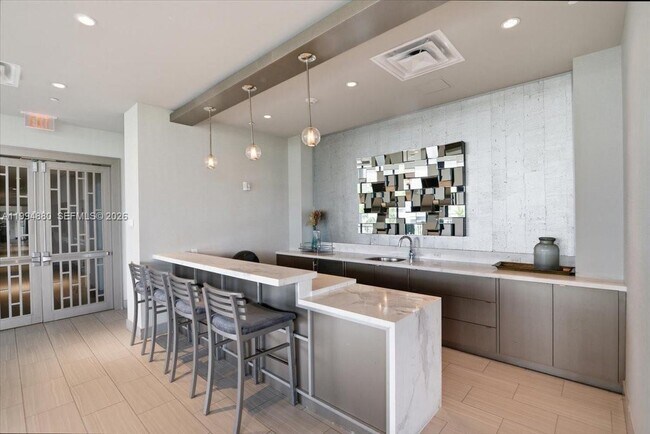 Building Photo - 5300 Paseo Blvd