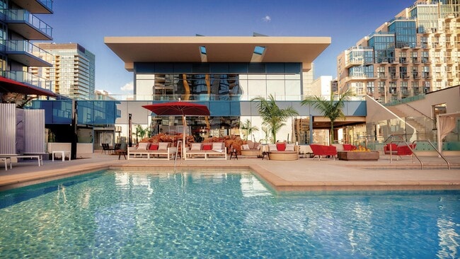 Building Photo - Savina By Bosa, 9th Floor Unit Available March 7th!