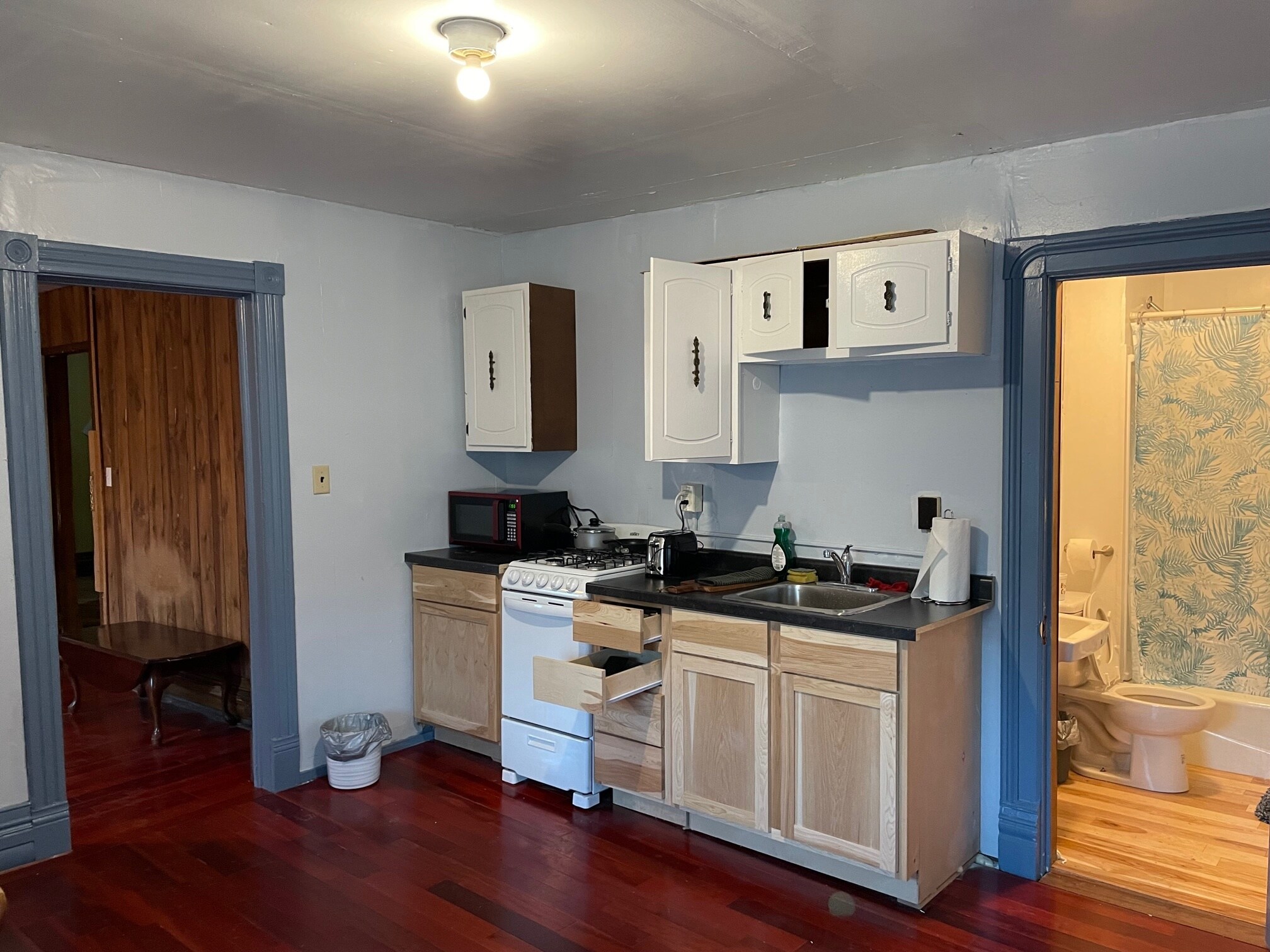 Building Photo - 201 W 3rd St